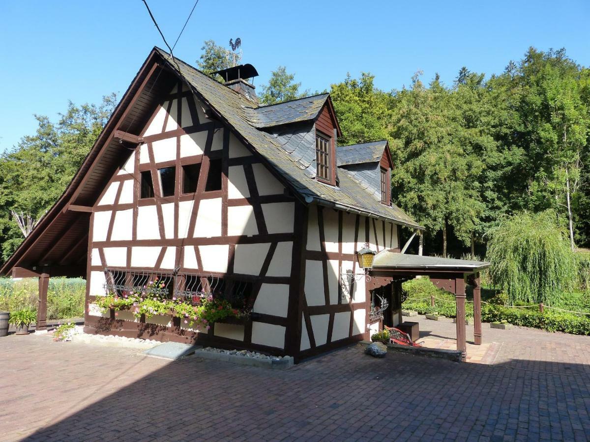 Gastehaus Eponada Villa Weisel Kültér fotó